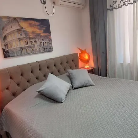 Oasis In Near Bus Station Apartment Tirana