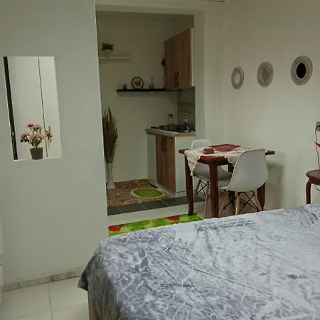 Oasis In Near Bus Station Apartamento